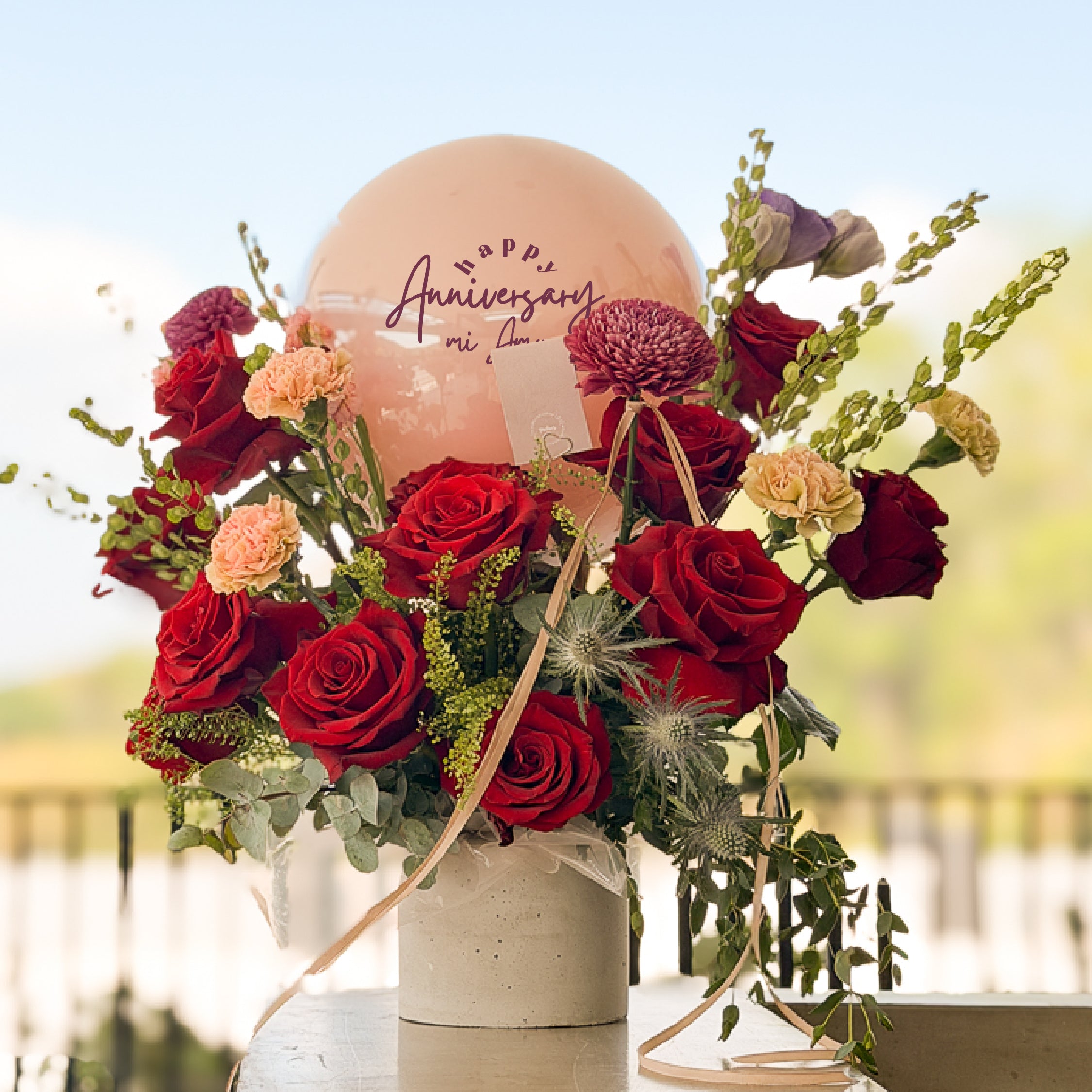 Arreglo-12-rosas-rojas-ecuatorianas-envio-el-salvador-floristeria-floreria