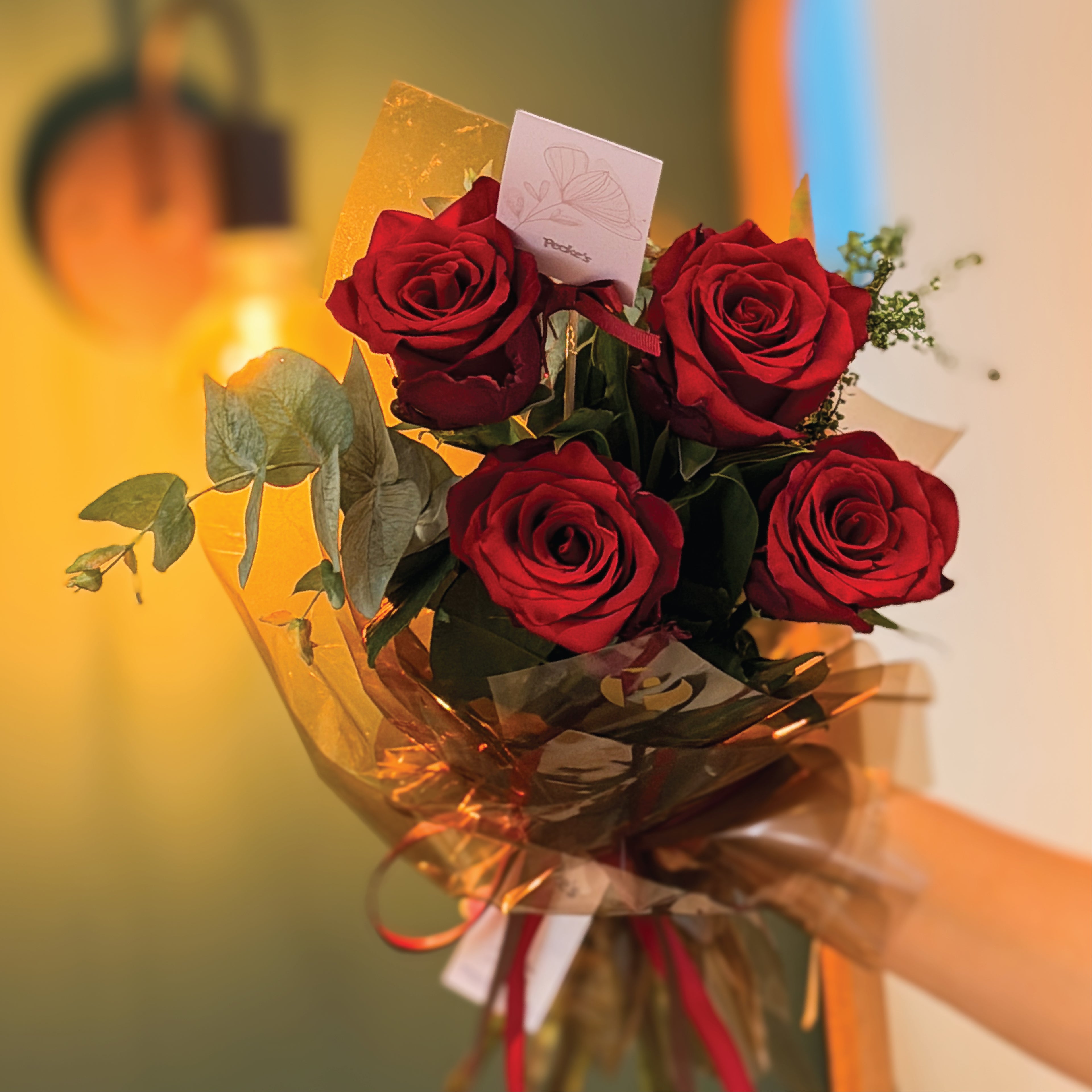 Ramo 4 Rosas Ecuatorianas R